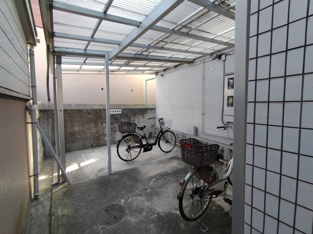 吹田市五月が丘南の店舗事務所