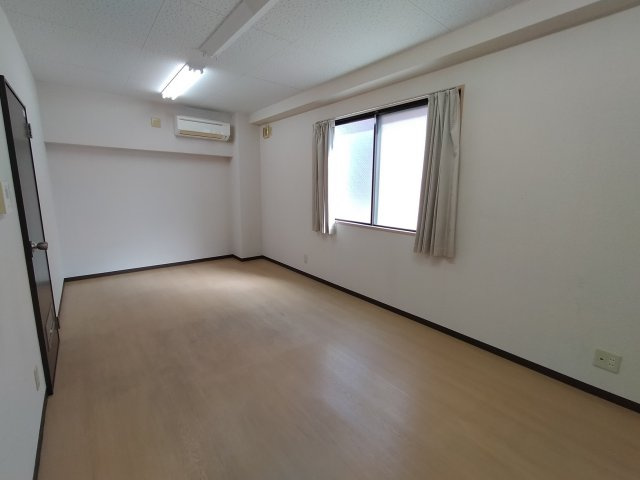 吹田市五月が丘南の店舗事務所