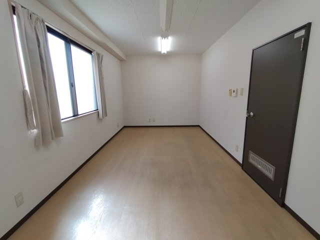吹田市五月が丘南の店舗事務所