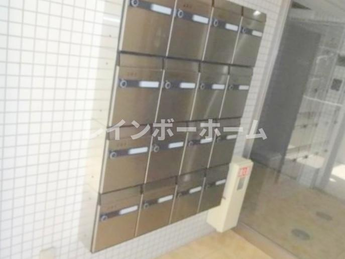 エルヴィータ舞浜のエントランス
