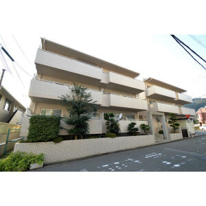 箕面市箕面６丁目の店舗事務所の外観