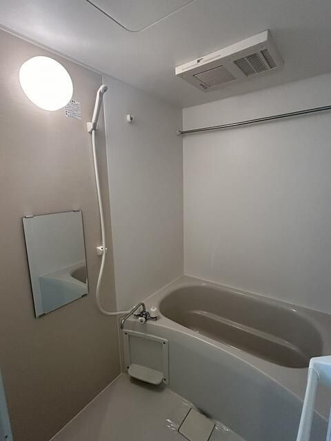 リアン駅前マンションの浴室