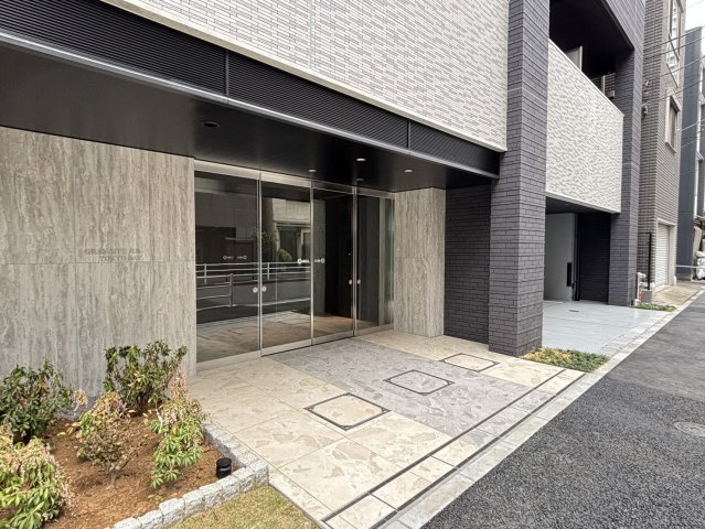 【エントランス】