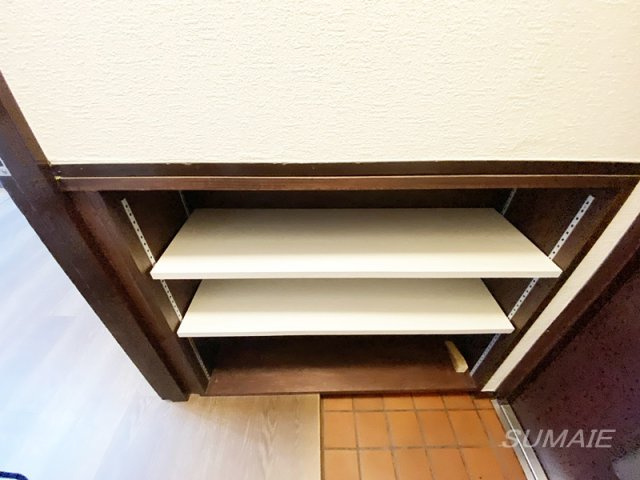 東十条ビルの収納|シューズボックスです☆