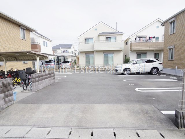 グランスール　Aの駐車場