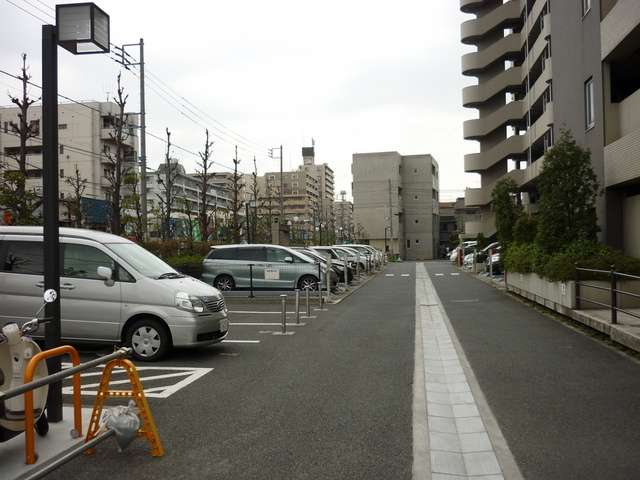 【駐車場】