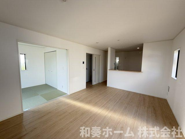 クレイドルガーデン徳島市国府町日開第2の居間・リビング