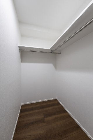 エンクレスト天神LARKの洗面所|脱衣スペースもあります