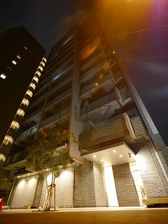 ラリーズの外観