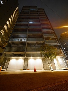 ラリーズの外観