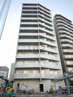 ラリーズの外観