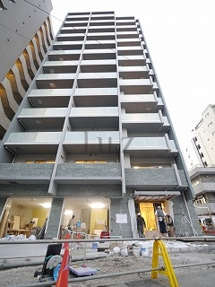ラリーズの外観