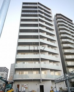 ラリーズの外観