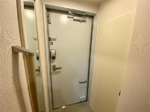 クレイノコルノの玄関