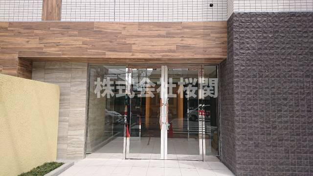 リヴシティ横濱弘明寺弐番館のエントランス