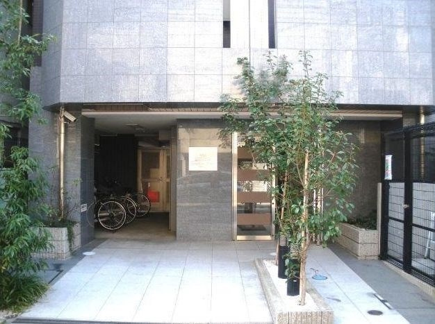 【エントランス】アヴァンツァーレ川崎EAST 