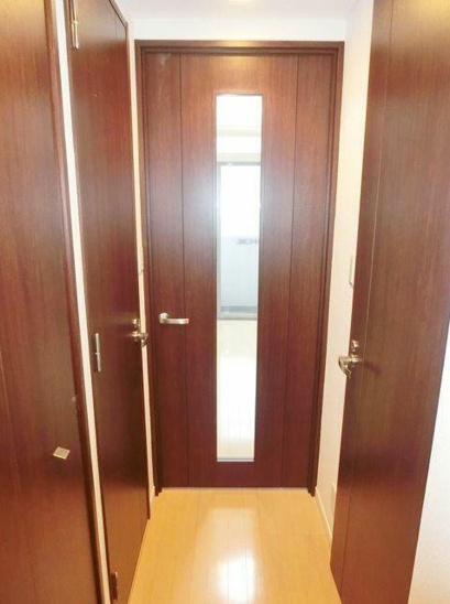 【玄関】アヴァンツァーレ川崎EAST 
