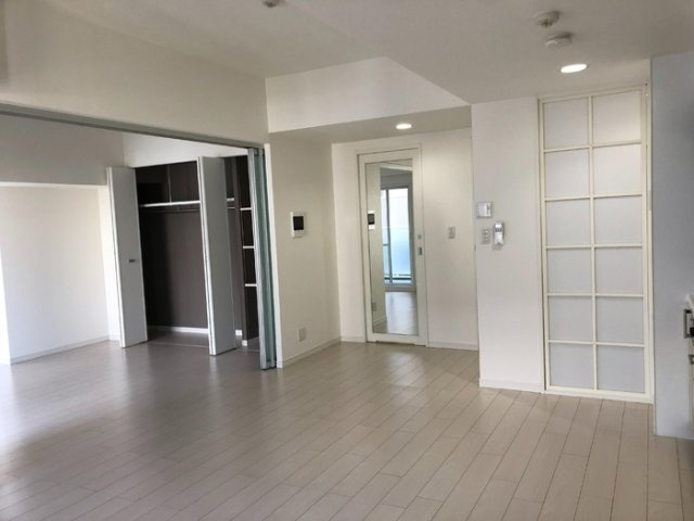 カスタリア伏見の居間・リビング