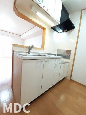 トレスアールヴォレ　Ｃのキッチン