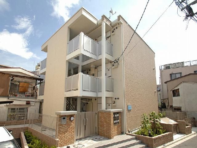 レオパレスプレミエ　エトワールの外観