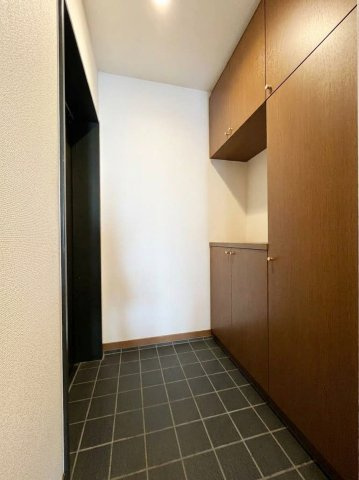 ヒルズ茄子の玄関|玄関には大きなシューズBOXがあり、沢山収納できます！いつでも玄関はスッキリ！