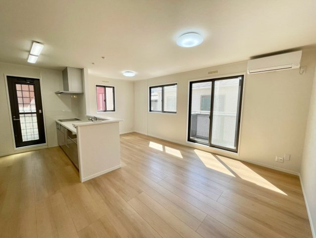 東雲町5丁目　中古戸建(12-1)の居間・リビング