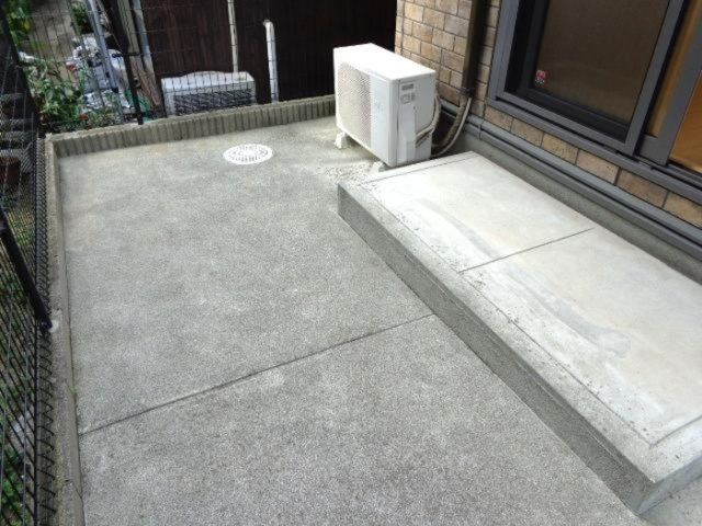 ルミエールの駐車場