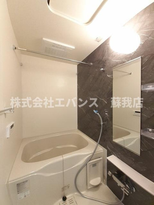 【浴室】 | フォーシーズン千葉 | 日々の疲れを癒すお風呂付です
外観も気になるポイント