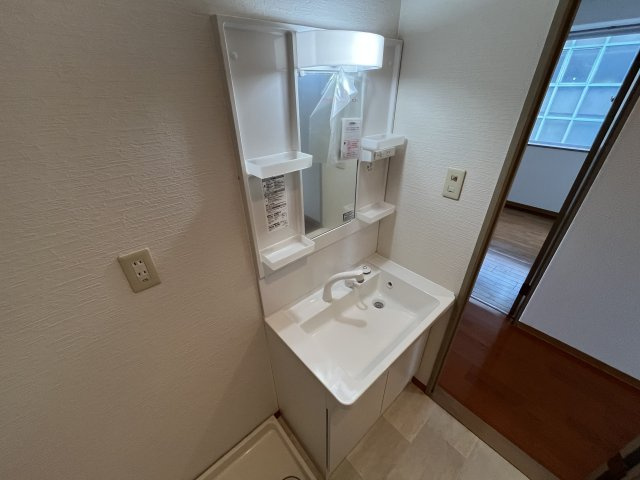 サニーサイドビルの洗面所