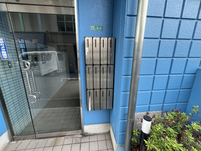 サニーサイドビルのエントランス
