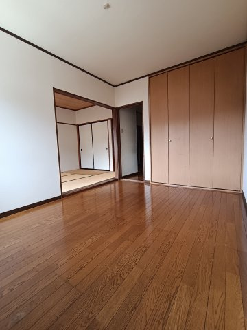 スプリングスⅣ　パートⅡの洋室
