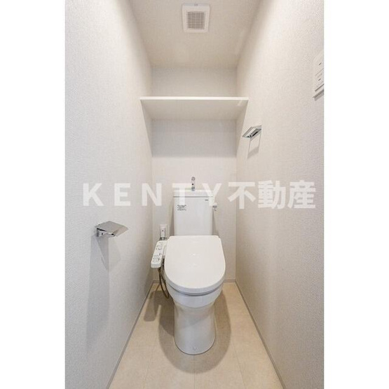 【トイレ】 | コンフォリア・リヴ品川西大井 | 落ち着いた色調のトイレです