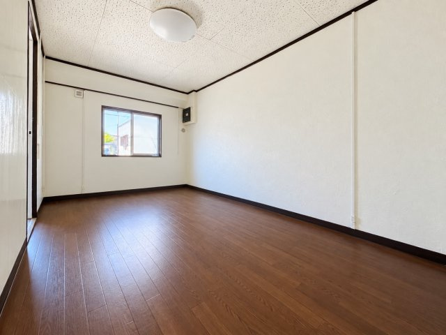 戸建　長田区三番町2丁目　350万円の洋室