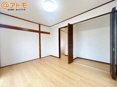 【寝室】 | 富士宮市小泉　中古戸建て　全1棟