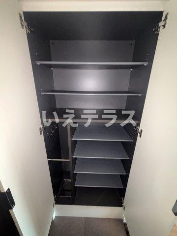 プレサンスTHE神戸の収納