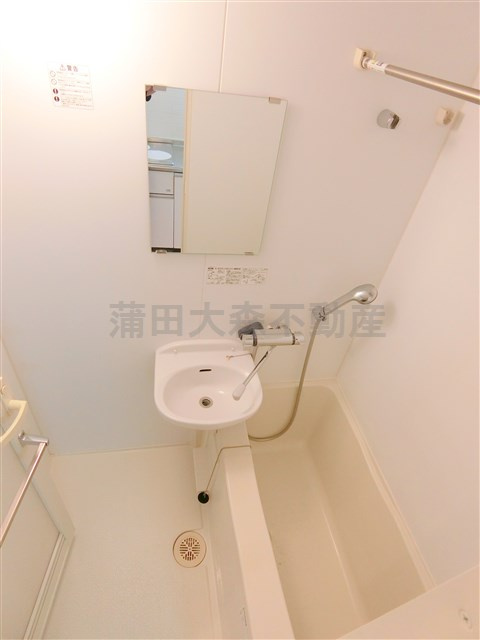 クレイシア蒲田の浴室