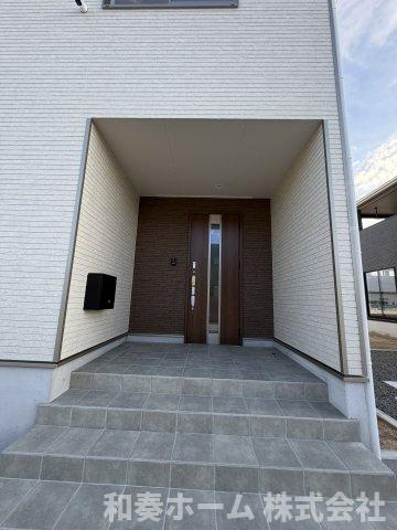 クレイドルガーデン徳島市国府町日開第2の玄関