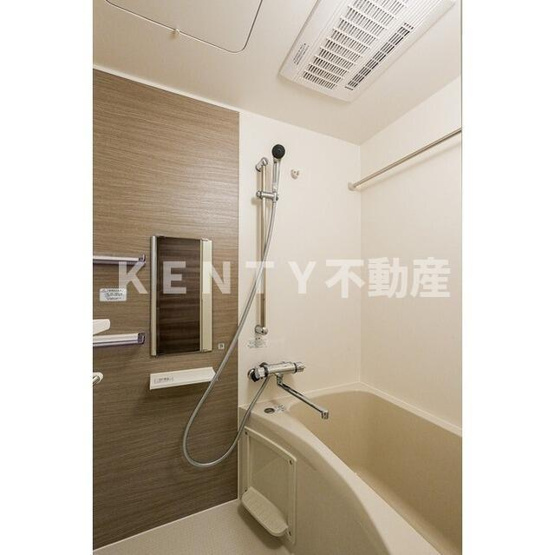 【浴室】 | コンフォリア・リヴ品川西大井 | コンパクトで使いやすいお風呂です