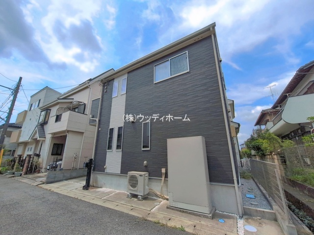 春日部市南4丁目　中古一戸建ての外観