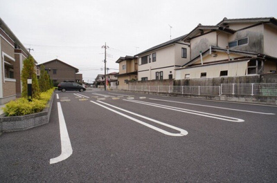 【駐車場】 | ネオ　エレガンスＢ | 駐車場があります