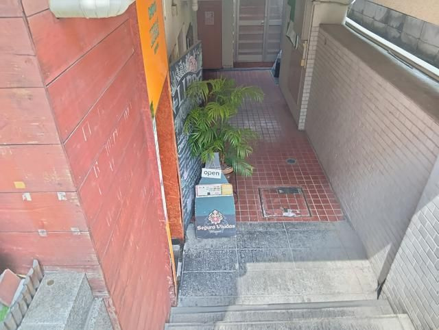 クラックスハイム六本木のエントランス