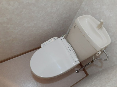 【トイレ】 | ボスコピジョーネ | 落ち着いた色調のトイレです