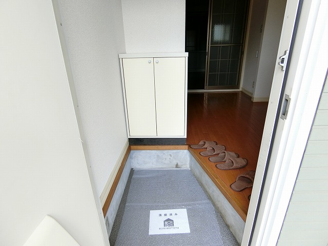 アネックス壱番館の玄関