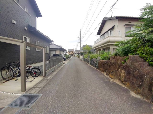 上後藤4丁目古家付土地の周辺|生活道路・幹線道路まで約4ｍ以上の道路でアクセスでき、運転が苦手でも安心の環境になります。