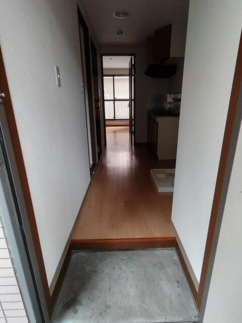 シャルマン草加Ⅱの玄関