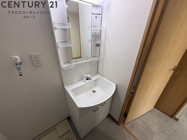 独立洗面化粧台付きでおすすめです！

