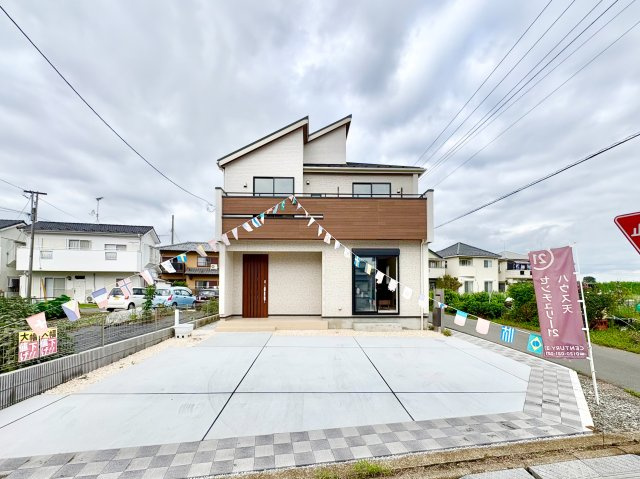 《仲介手数料半額》川越市上戸新町3期の前面道路含む現地写真