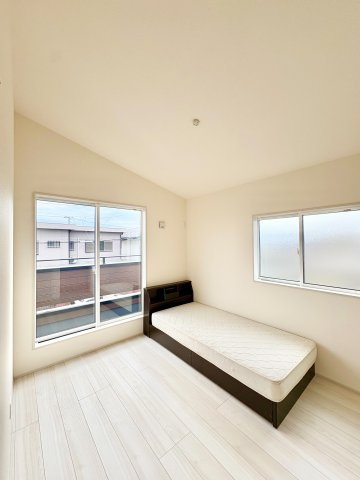 《仲介手数料半額》川越市上戸新町3期の洋室|洋室5.25帖