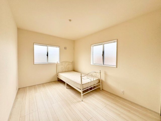 《仲介手数料半額》川越市上戸新町3期の洋室|洋室6帖