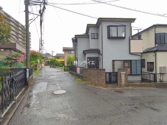 入間市高倉1丁目　中古戸建の玄関